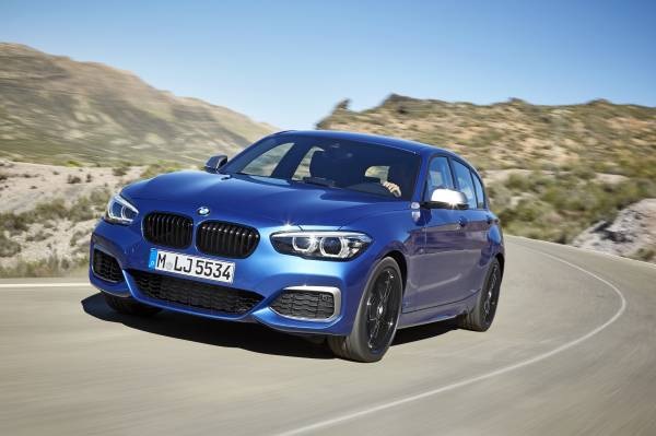 Film de Protection Ecran central - BMW Serie1 3 portes - 2019